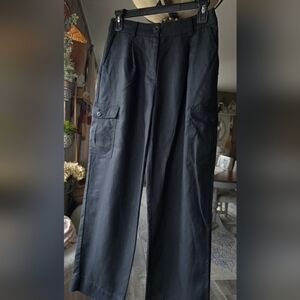 LOFT Women's Black Cargo Pants Petite
